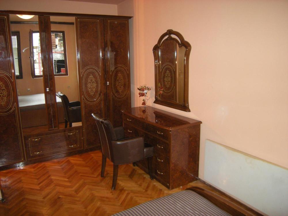 Room image 2